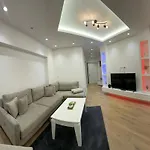 Villa Hajdi Q & U